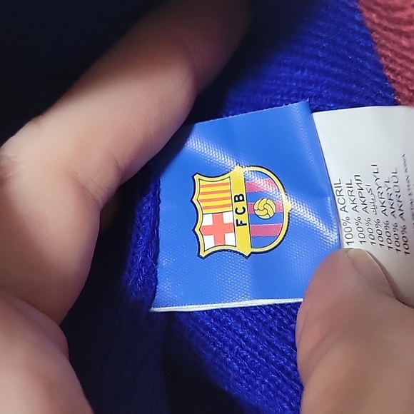 FCBARCELONA Knit Beanie One Size Unisex Blue and Red NWT - Picture 8 of 13